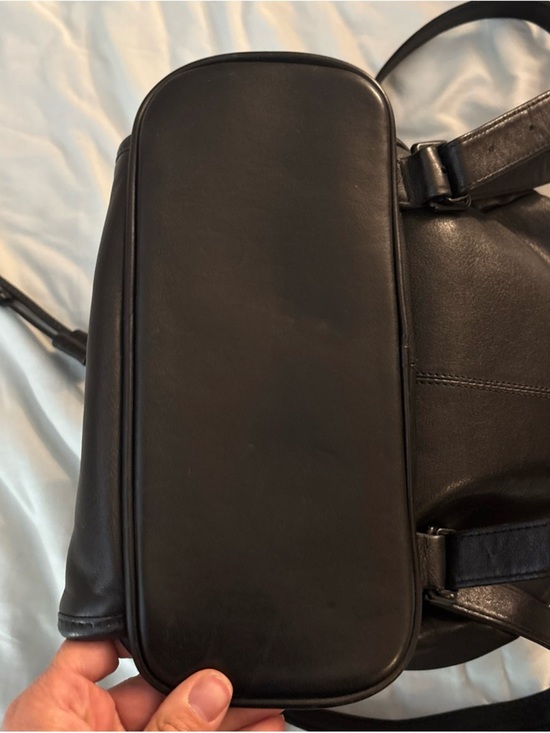 Tumi Black Leather Small 90’s Drawstring Backpack Style 921 Travel Everyday Bag main image 7